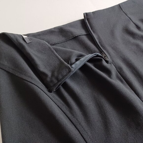 Sirens Contour Pencil Midi Skirt - Picture 9 of 16